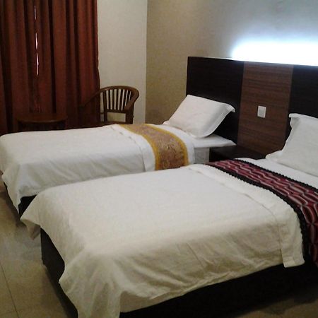 Hotel 18 Carat Malacca エクステリア 写真