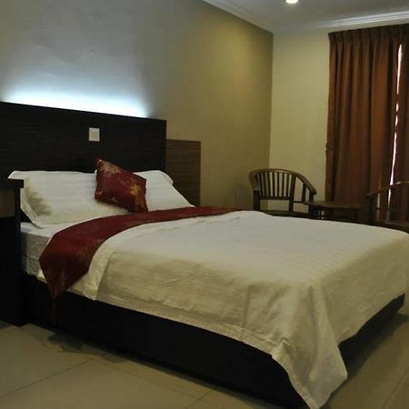 Hotel 18 Carat Malacca エクステリア 写真