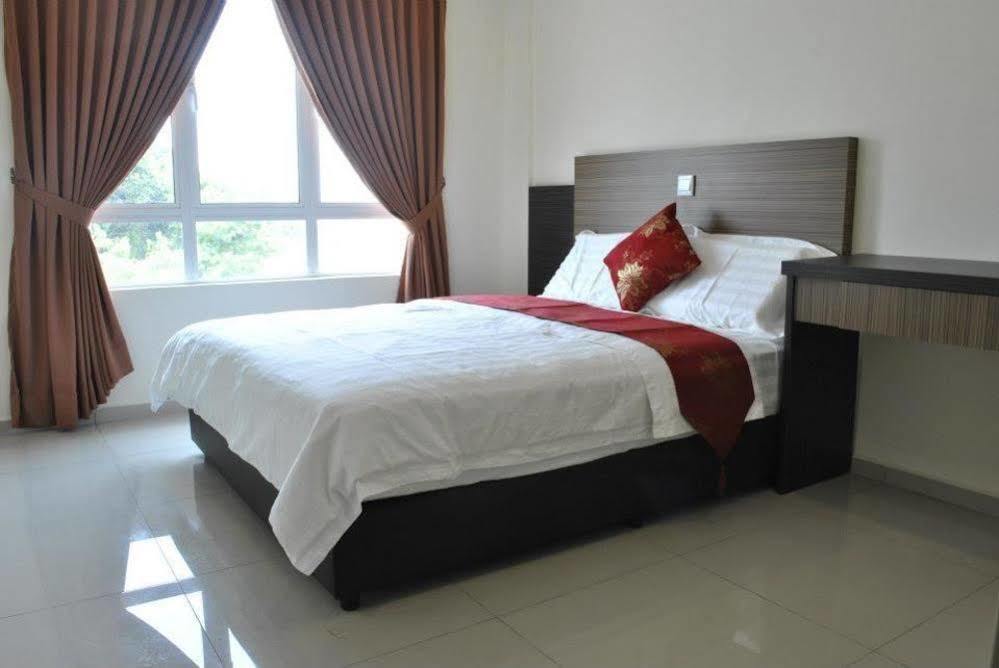 Hotel 18 Carat Malacca エクステリア 写真