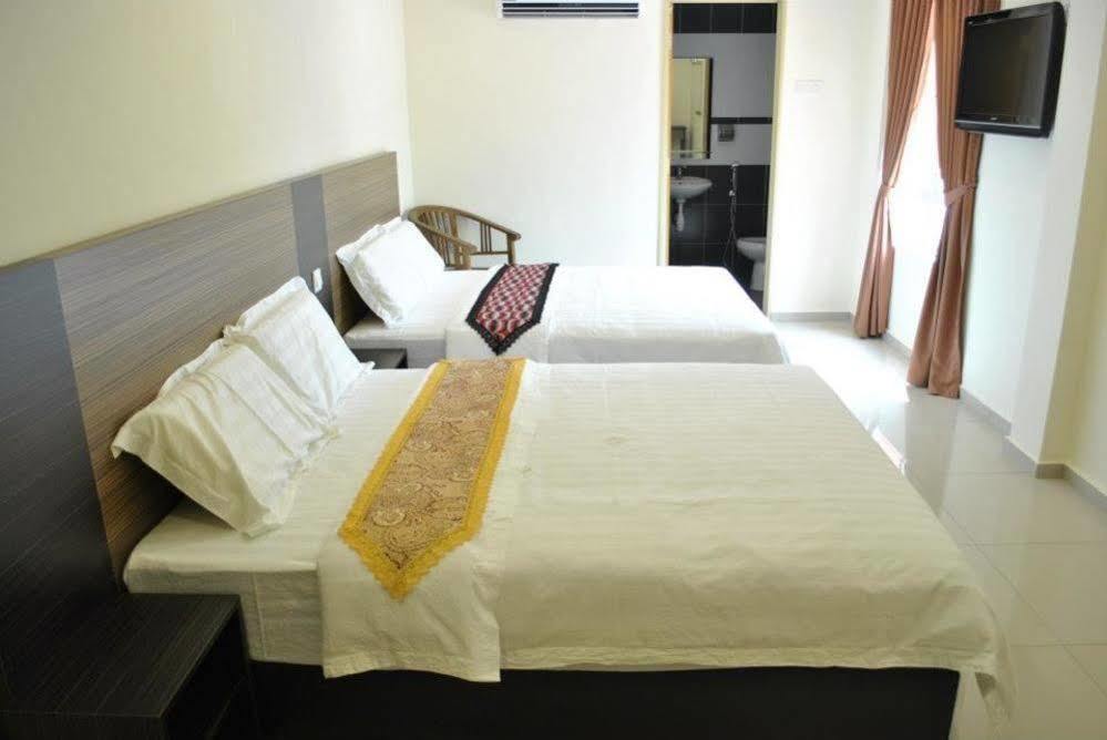 Hotel 18 Carat Malacca エクステリア 写真